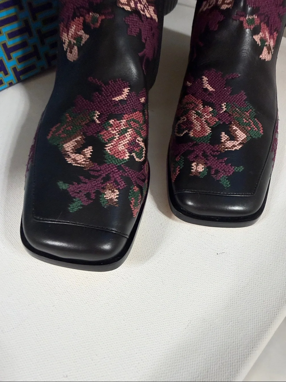 Tory Burch Leather Boots Black with Embroidery . NEW in Box / dust bag